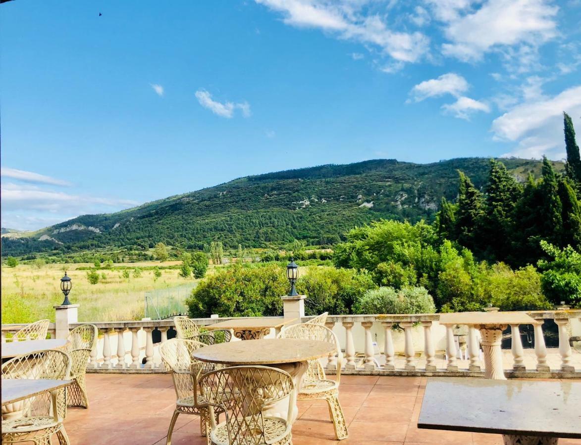 Chateau De Floure - Spa Et Piscine Exterieure Chauffee การ์กาซอน ภายนอก รูปภาพ